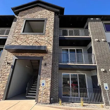 Richfield Loft Suite - Castle Rock Condos